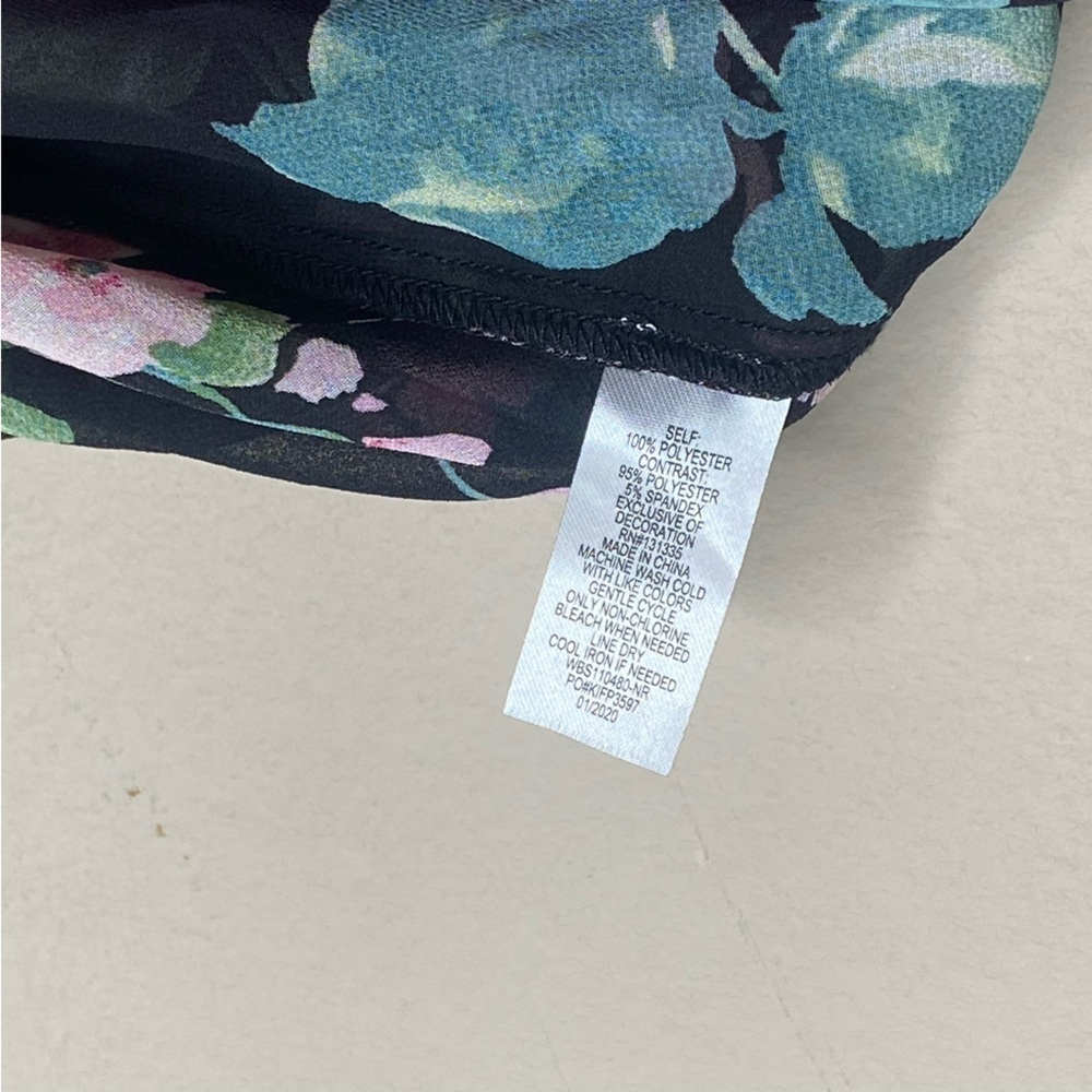Socialite Women’s Sheer Floral Balloon Sleeve Bodysuit Size Medium - Picture 9 of 16